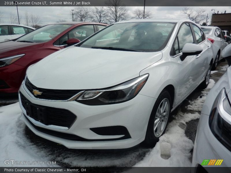 Summit White / Jet Black 2018 Chevrolet Cruze LT