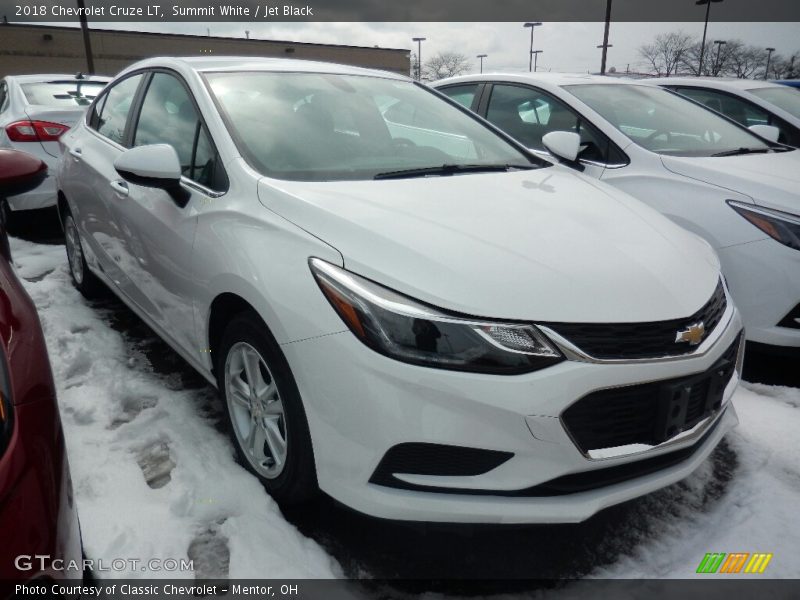 Summit White / Jet Black 2018 Chevrolet Cruze LT