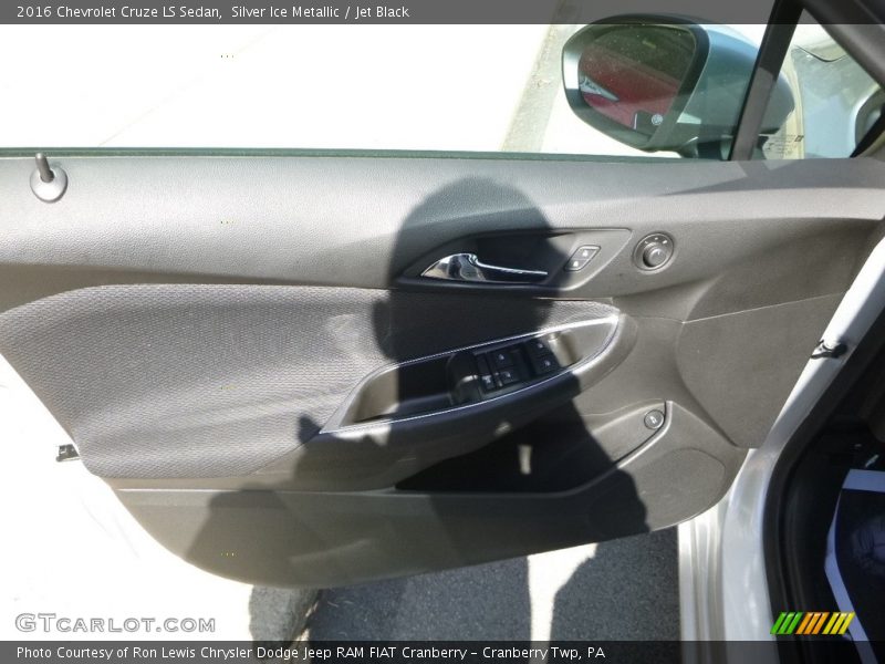Silver Ice Metallic / Jet Black 2016 Chevrolet Cruze LS Sedan