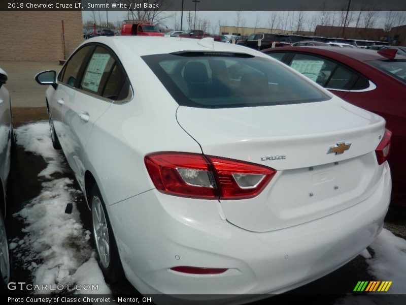 Summit White / Jet Black 2018 Chevrolet Cruze LT