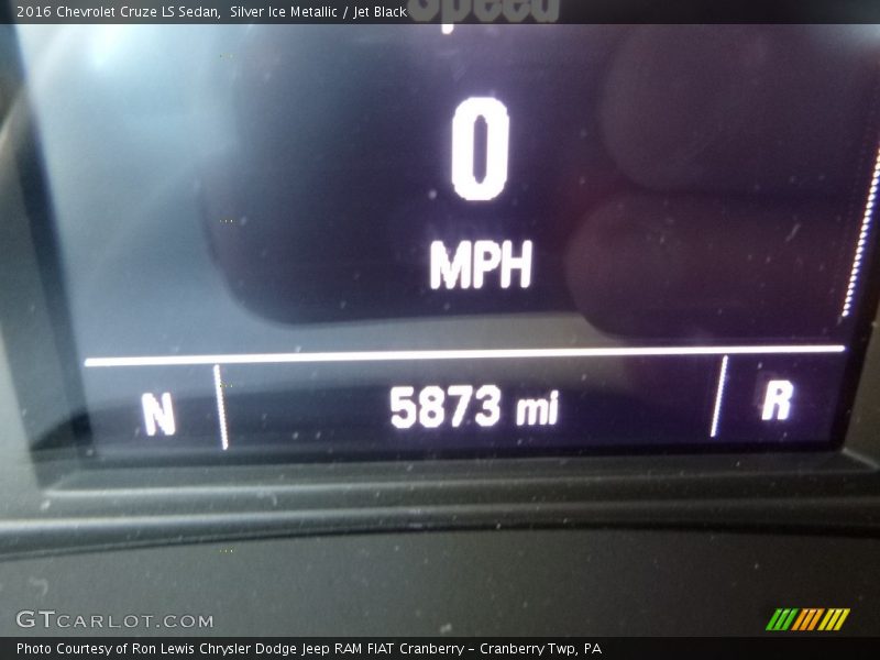 Silver Ice Metallic / Jet Black 2016 Chevrolet Cruze LS Sedan