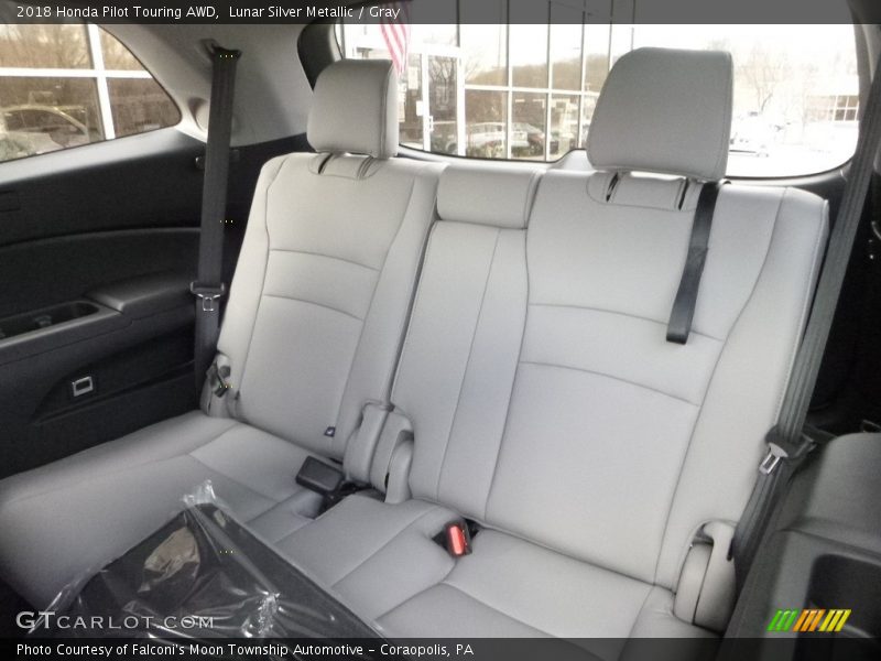 Lunar Silver Metallic / Gray 2018 Honda Pilot Touring AWD