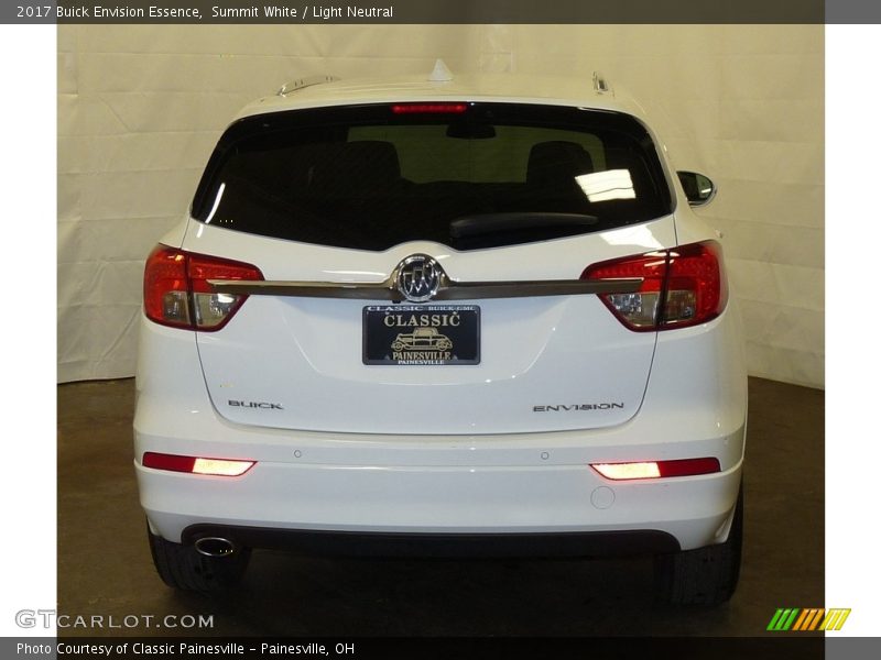 Summit White / Light Neutral 2017 Buick Envision Essence