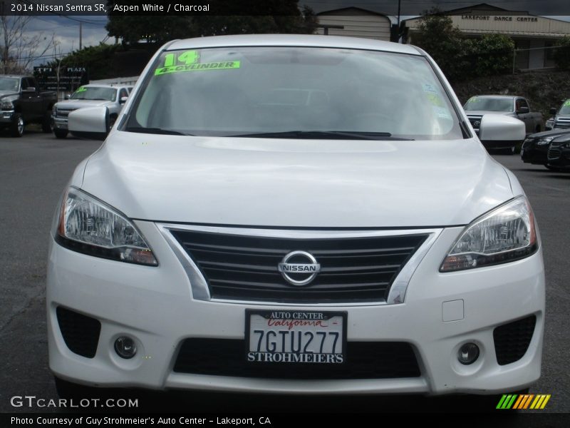 Aspen White / Charcoal 2014 Nissan Sentra SR