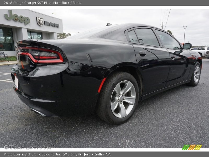 Pitch Black / Black 2018 Dodge Charger SXT Plus
