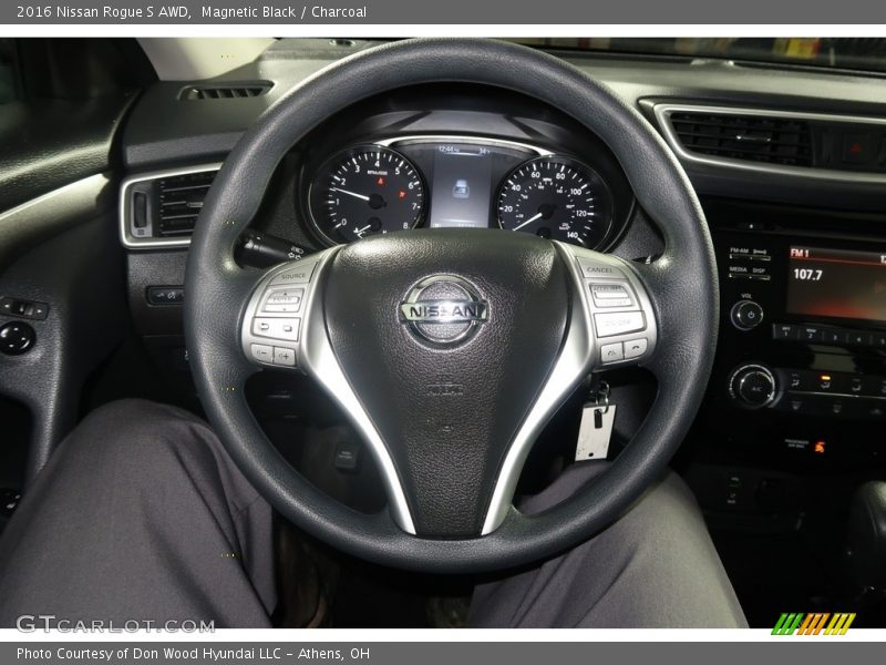 Magnetic Black / Charcoal 2016 Nissan Rogue S AWD