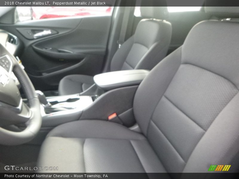 Pepperdust Metallic / Jet Black 2018 Chevrolet Malibu LT