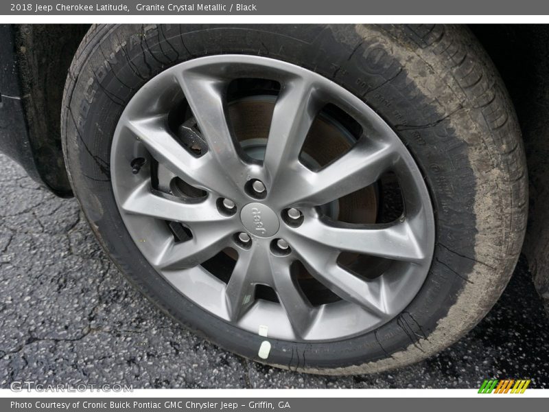 Granite Crystal Metallic / Black 2018 Jeep Cherokee Latitude