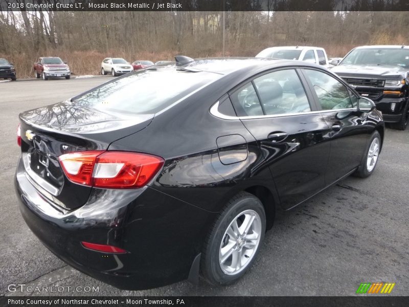 Mosaic Black Metallic / Jet Black 2018 Chevrolet Cruze LT