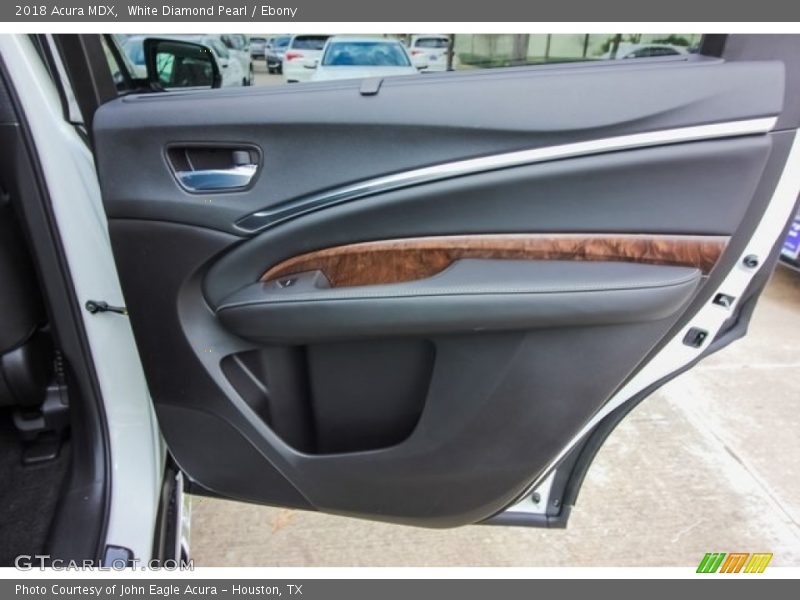 White Diamond Pearl / Ebony 2018 Acura MDX