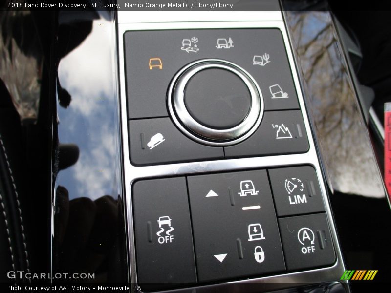 Controls of 2018 Discovery HSE Luxury