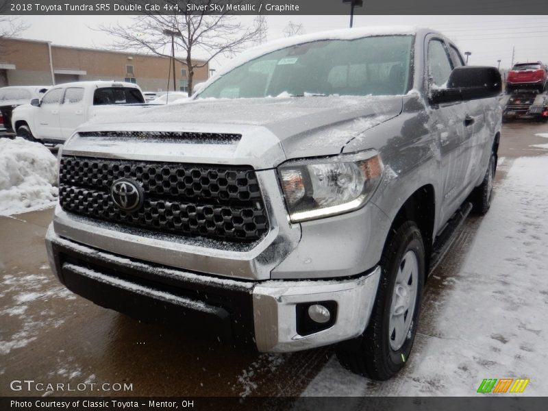 Silver Sky Metallic / Graphite 2018 Toyota Tundra SR5 Double Cab 4x4