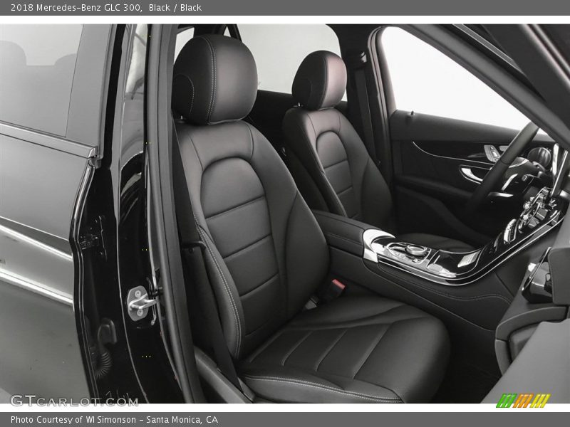 Black / Black 2018 Mercedes-Benz GLC 300