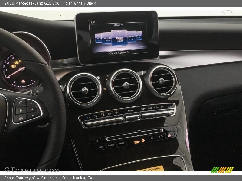 Polar White / Black 2018 Mercedes-Benz GLC 300