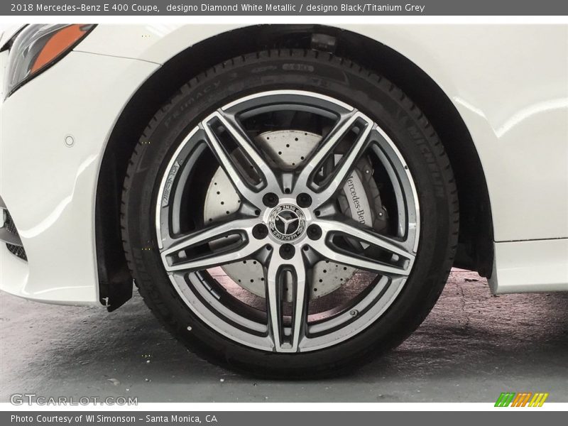 designo Diamond White Metallic / designo Black/Titanium Grey 2018 Mercedes-Benz E 400 Coupe