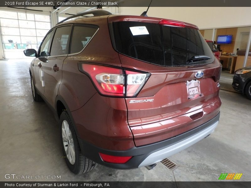 Cinnamon Glaze / Charcoal Black 2018 Ford Escape SE 4WD