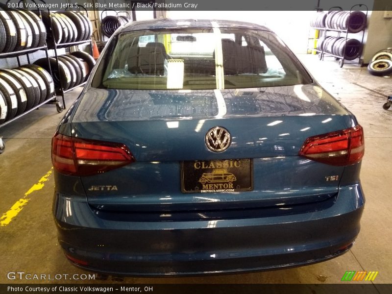 Silk Blue Metallic / Black/Palladium Gray 2018 Volkswagen Jetta S