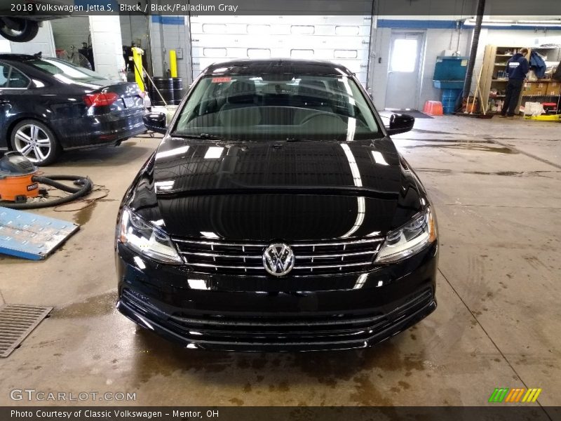 Black / Black/Palladium Gray 2018 Volkswagen Jetta S