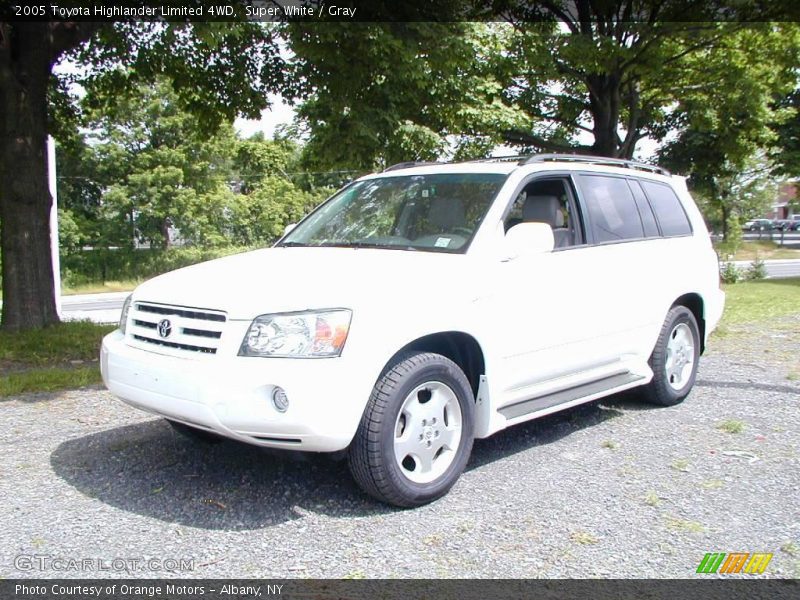 Super White / Gray 2005 Toyota Highlander Limited 4WD