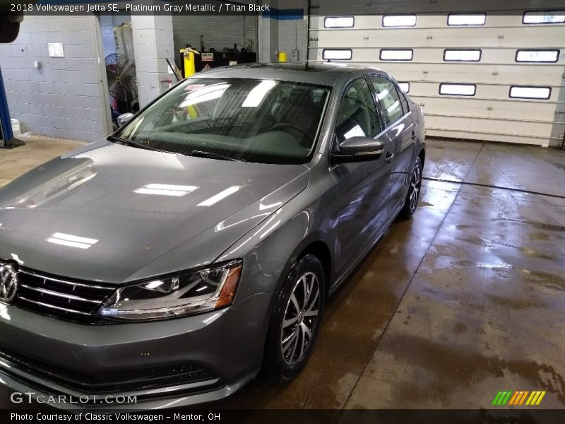 Front 3/4 View of 2018 Jetta SE