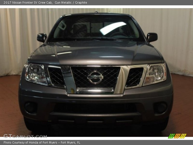 Gun Metallic / Graphite 2017 Nissan Frontier SV Crew Cab