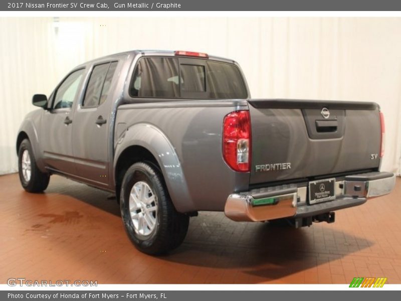 Gun Metallic / Graphite 2017 Nissan Frontier SV Crew Cab