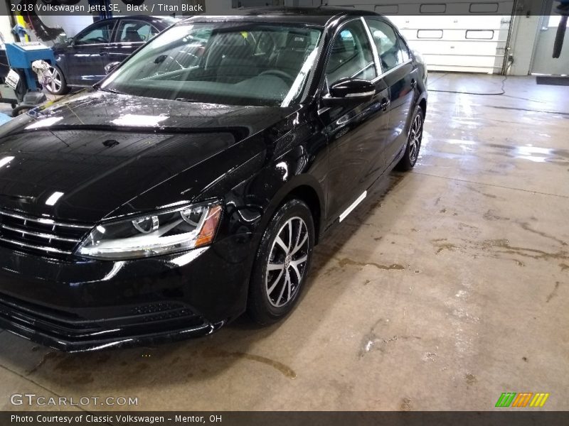 Black / Titan Black 2018 Volkswagen Jetta SE