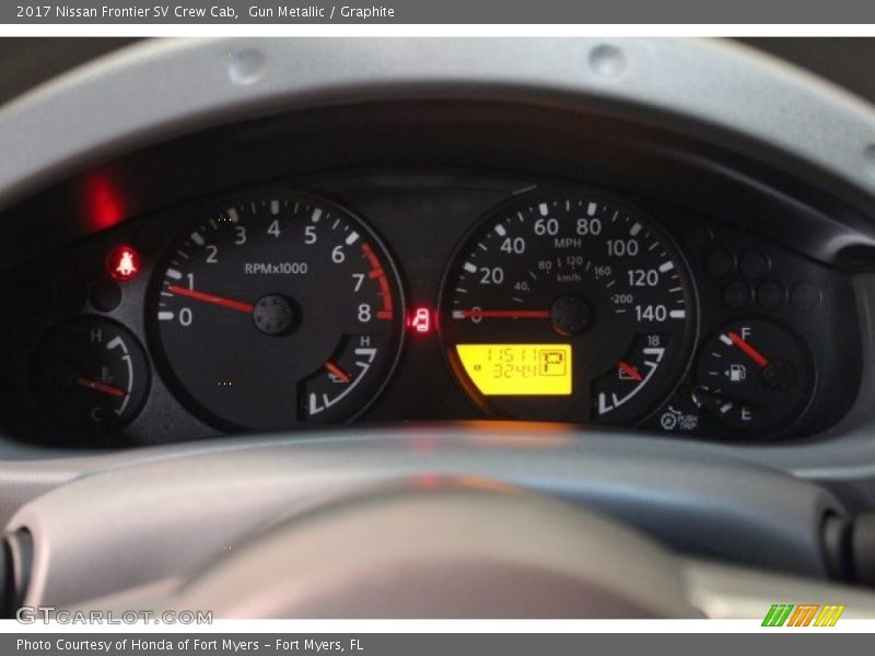 Gun Metallic / Graphite 2017 Nissan Frontier SV Crew Cab