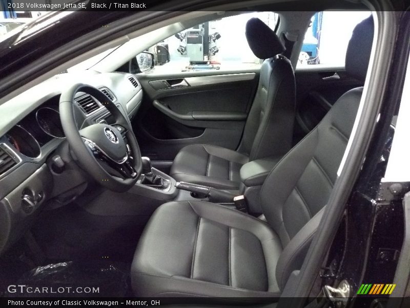 Black / Titan Black 2018 Volkswagen Jetta SE
