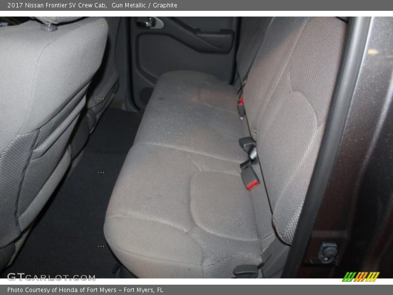 Gun Metallic / Graphite 2017 Nissan Frontier SV Crew Cab