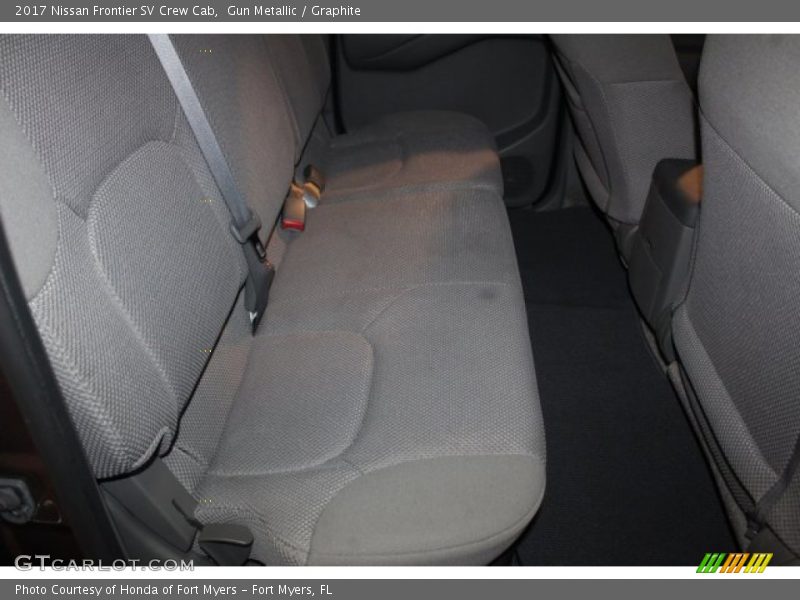 Gun Metallic / Graphite 2017 Nissan Frontier SV Crew Cab