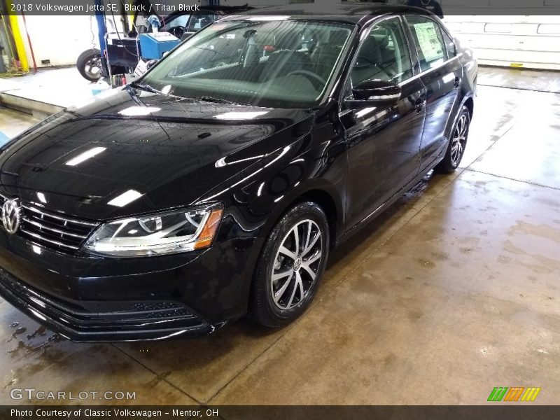 Black / Titan Black 2018 Volkswagen Jetta SE