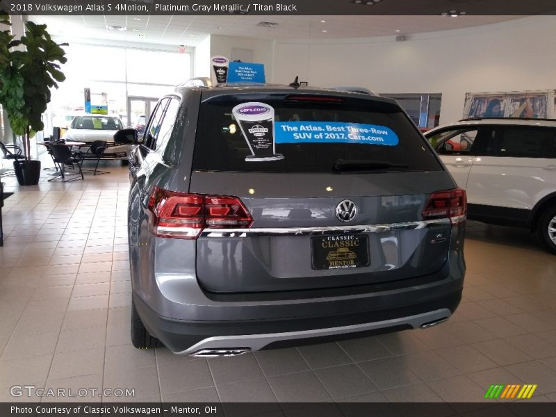 Platinum Gray Metallic / Titan Black 2018 Volkswagen Atlas S 4Motion