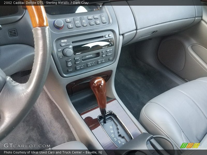 Sterling Metallic / Dark Gray 2002 Cadillac DeVille DTS