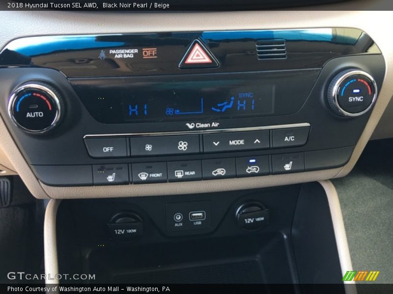 Black Noir Pearl / Beige 2018 Hyundai Tucson SEL AWD