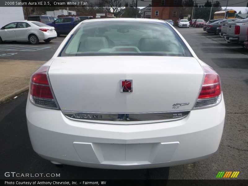 Cream White / Tan 2008 Saturn Aura XE 3.5