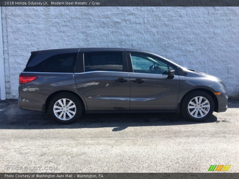Modern Steel Metallic / Gray 2018 Honda Odyssey LX