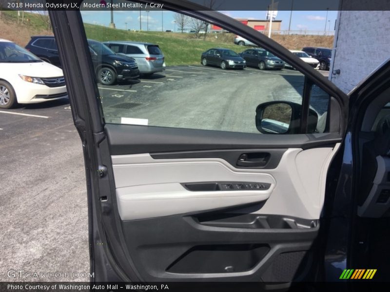 Modern Steel Metallic / Gray 2018 Honda Odyssey LX