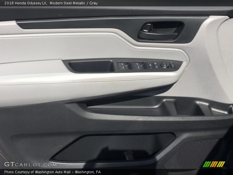 Modern Steel Metallic / Gray 2018 Honda Odyssey LX