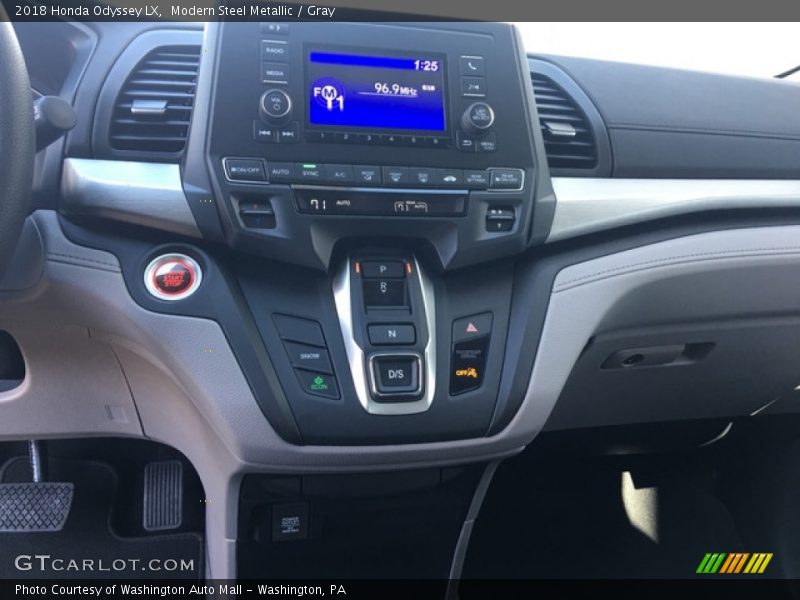 Modern Steel Metallic / Gray 2018 Honda Odyssey LX