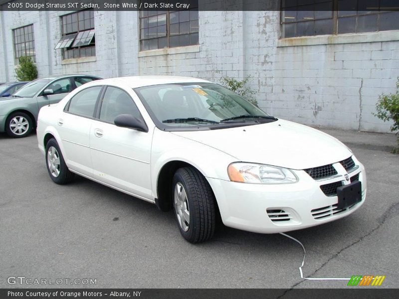Stone White / Dark Slate Gray 2005 Dodge Stratus SXT Sedan