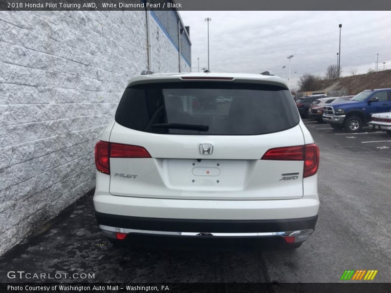 White Diamond Pearl / Black 2018 Honda Pilot Touring AWD