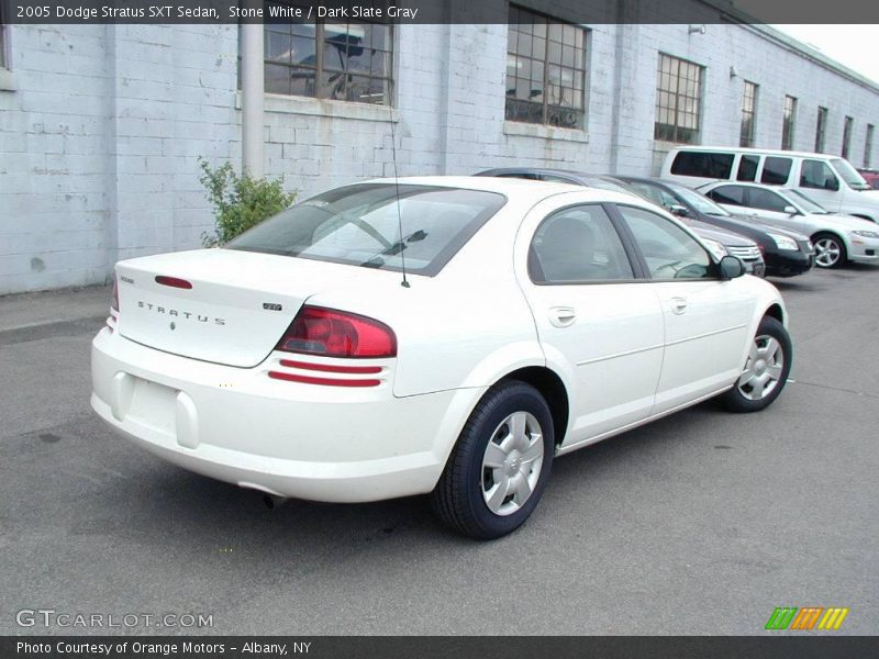 Stone White / Dark Slate Gray 2005 Dodge Stratus SXT Sedan