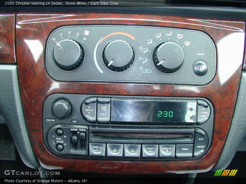 Stone White / Dark Slate Gray 2002 Chrysler Sebring LX Sedan