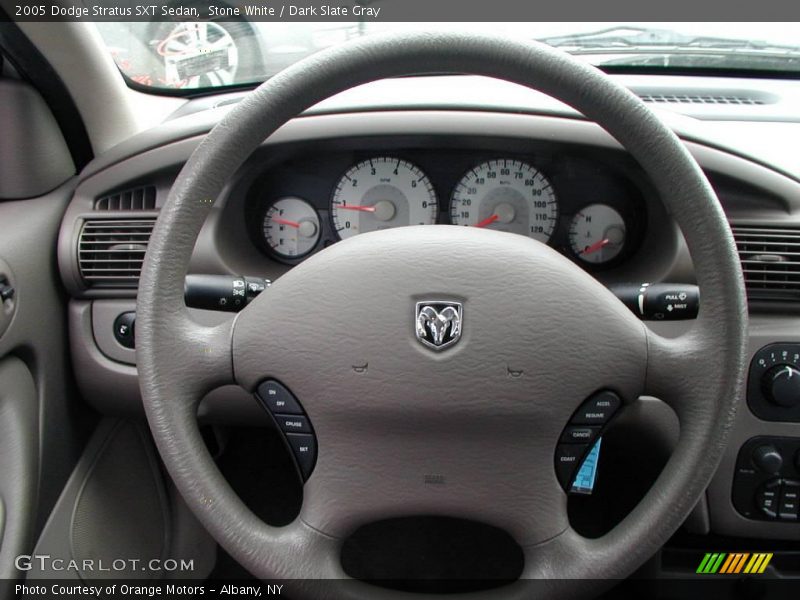 Stone White / Dark Slate Gray 2005 Dodge Stratus SXT Sedan