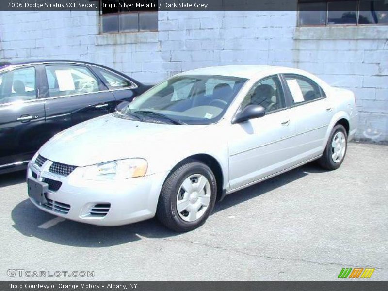 Bright Silver Metallic / Dark Slate Grey 2006 Dodge Stratus SXT Sedan