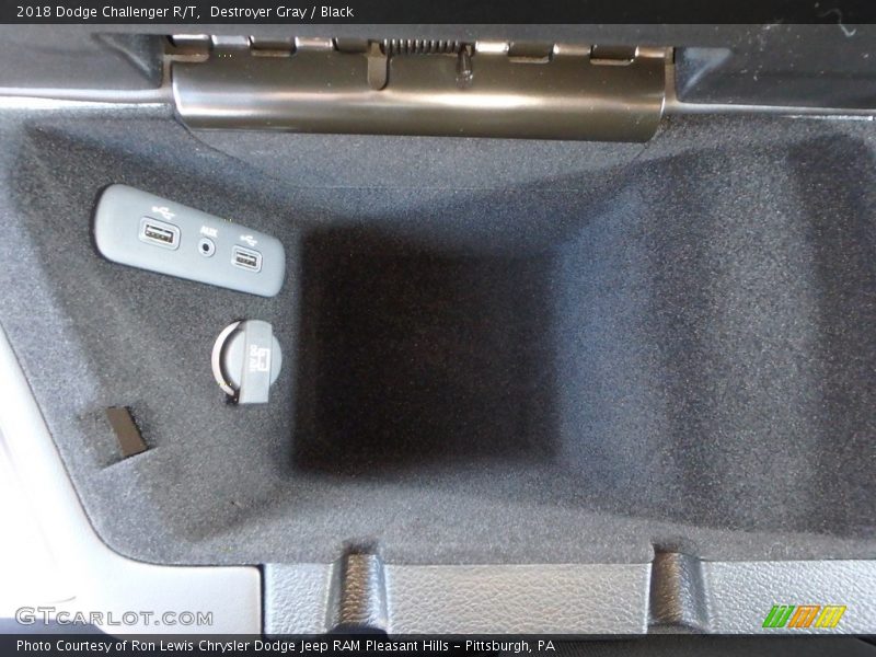 Destroyer Gray / Black 2018 Dodge Challenger R/T