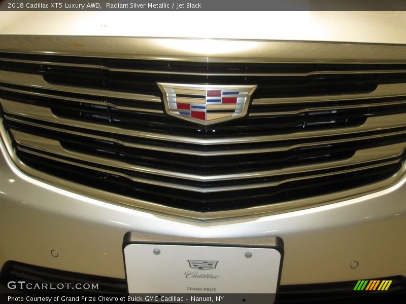 Radiant Silver Metallic / Jet Black 2018 Cadillac XT5 Luxury AWD