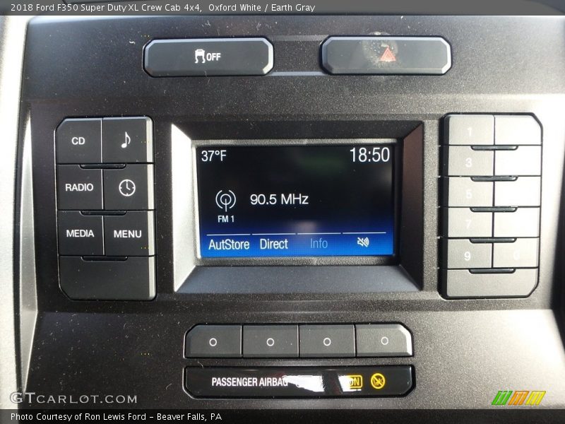 Oxford White / Earth Gray 2018 Ford F350 Super Duty XL Crew Cab 4x4