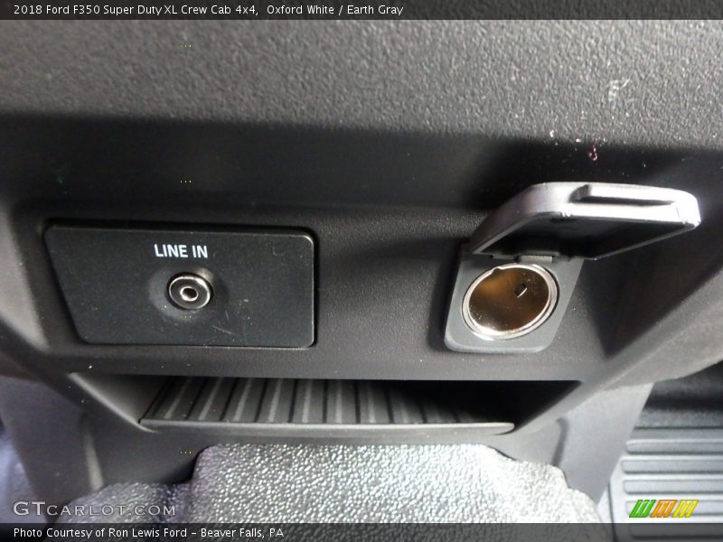 Oxford White / Earth Gray 2018 Ford F350 Super Duty XL Crew Cab 4x4